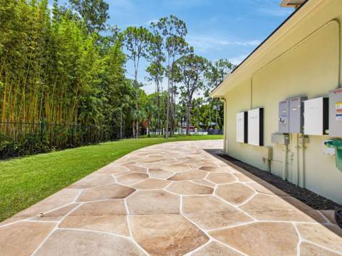 6077 NW 71st Terrace, Parkland FL - photo 11 of 105
