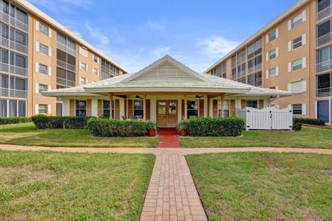 304 Golfview Road #304, North Palm Beach FL - photo 24 of 40