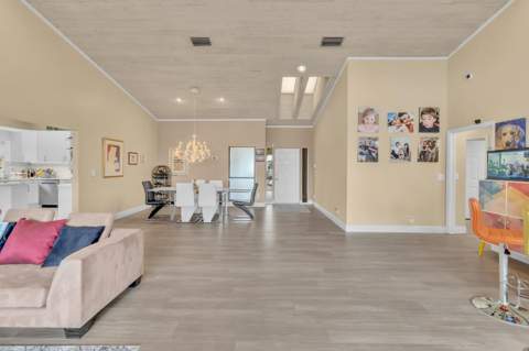 7640 NW 87th Avenue, Tamarac FL - photo 13 of 50