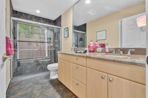 7640 NW 87th Avenue, Tamarac FL - photo 15 of 50