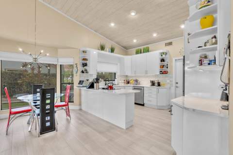7640 NW 87th Avenue, Tamarac FL - photo 11 of 50