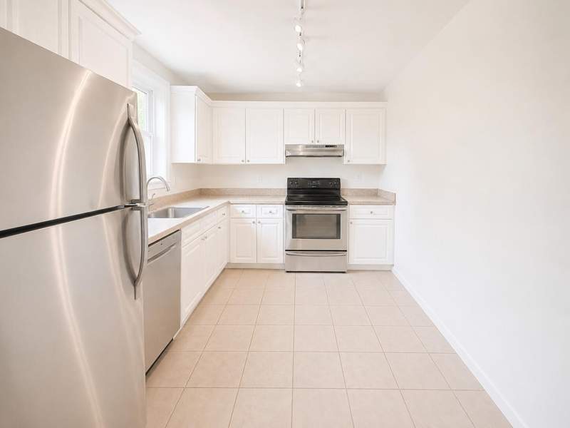 1 bedroom Condominium at 711 N Pine Island Road #204, Belasera At Pine Island Condo, Plantation — photo 4