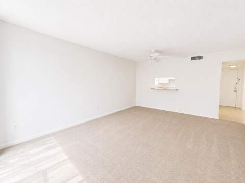 711 N Pine Island Road #204, Plantation FL - photo 6 of 14