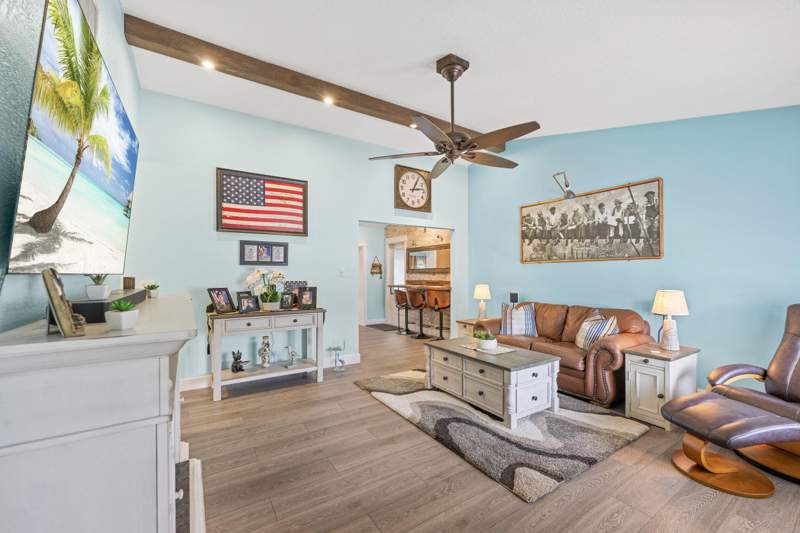3 bedroom Single Family Residence at 128 Banyan Circle, Jupiter Village Ph III, Jupiter — photo 2