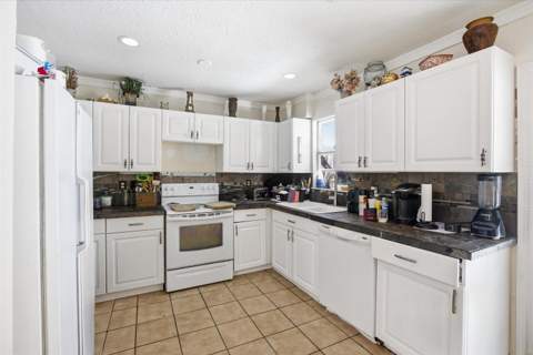 325 NW Dearman Street, Port St. Lucie FL - photo 11 of 28