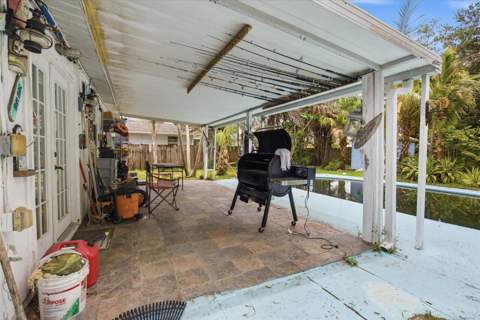 325 NW Dearman Street, Port St. Lucie FL - photo 23 of 28