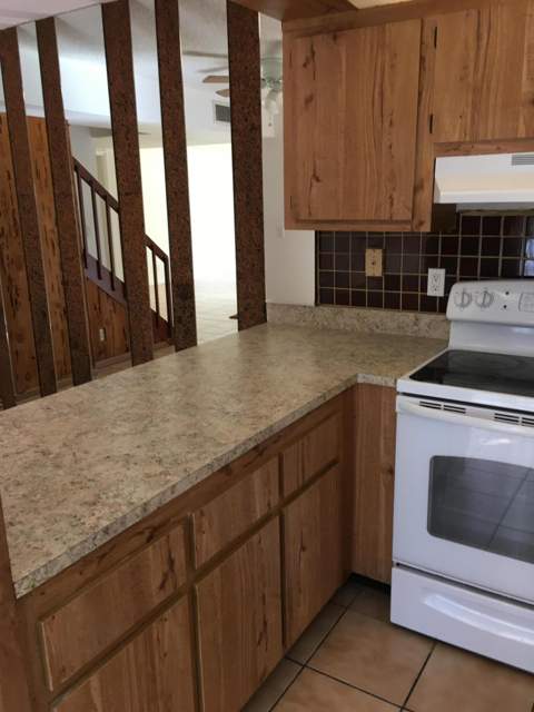 2233 White Pine Circle #D, Greenacres FL - photo 7 of 17