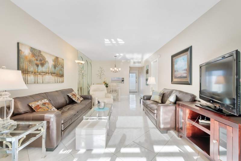 1 bedroom Condominium at 2900 NW 47th Terrace #304b, Lauderdale Oaks Condo III, Lauderdale Lakes — photo 5