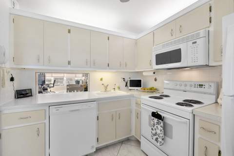 2900 NW 47th Terrace #304b, Lauderdale Lakes FL - photo 7 of 18