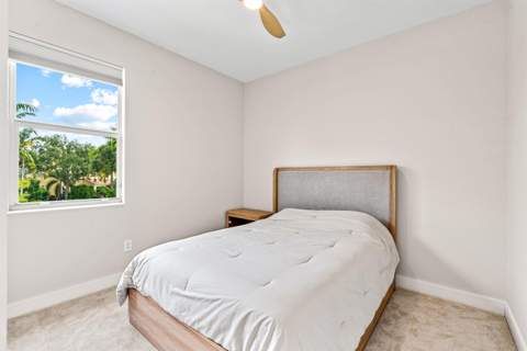 1570 NW 48th Place, Boca Raton FL - photo 22 of 30