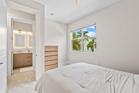 1570 NW 48th Place, Boca Raton FL - photo 23 of 30