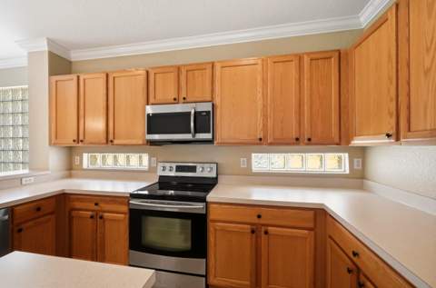 421 Gazetta Way, West Palm Beach FL - photo 15 of 67