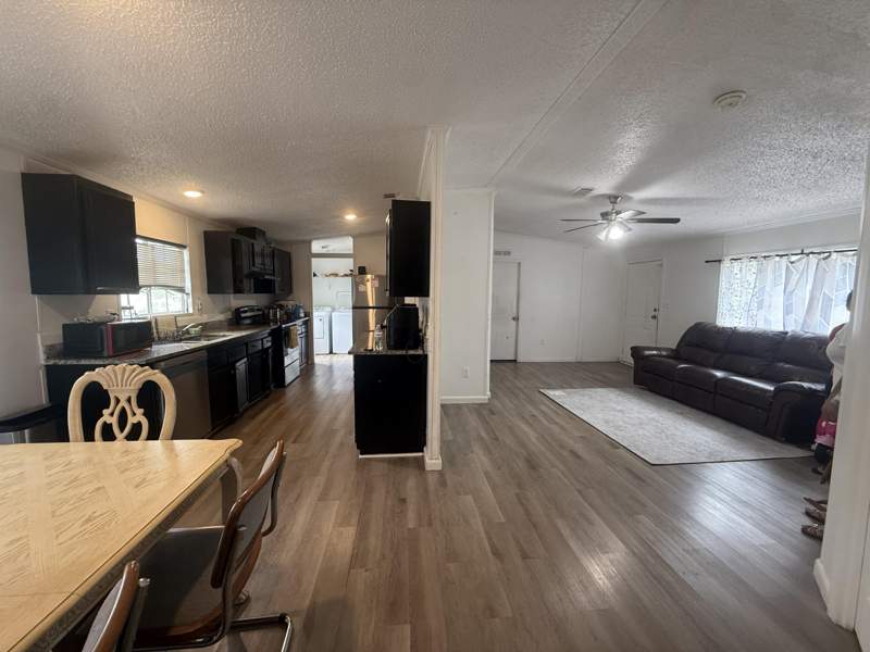 4 bedroom Mobile Home at 10548 W Sandalfoot Blvd W, WATERGATE MOBILE HOME, Watergate — photo 3