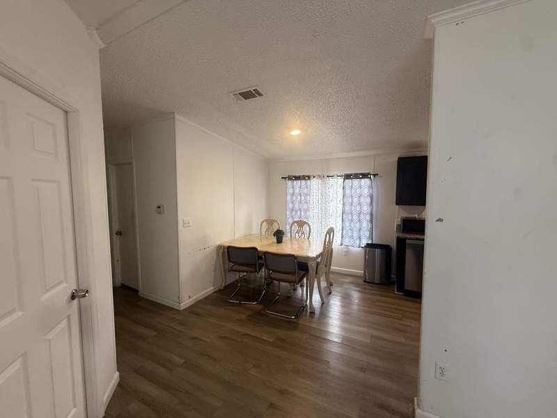 4 bedroom Mobile Home at 10548 W Sandalfoot Blvd W, WATERGATE MOBILE HOME, Watergate — photo 4