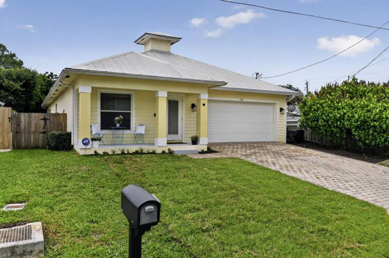 4 bedroom Single Family Residence at 798 SW 33rd Street, Palm City Amended, Palm City — photo 2
