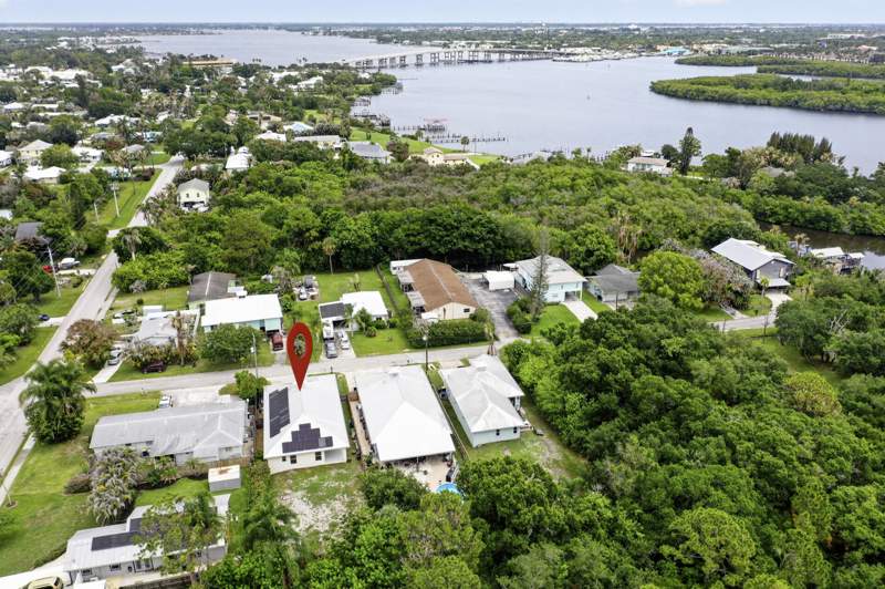 4 bedroom Single Family Residence at 798 SW 33rd Street, Palm City Amended, Palm City — photo 3