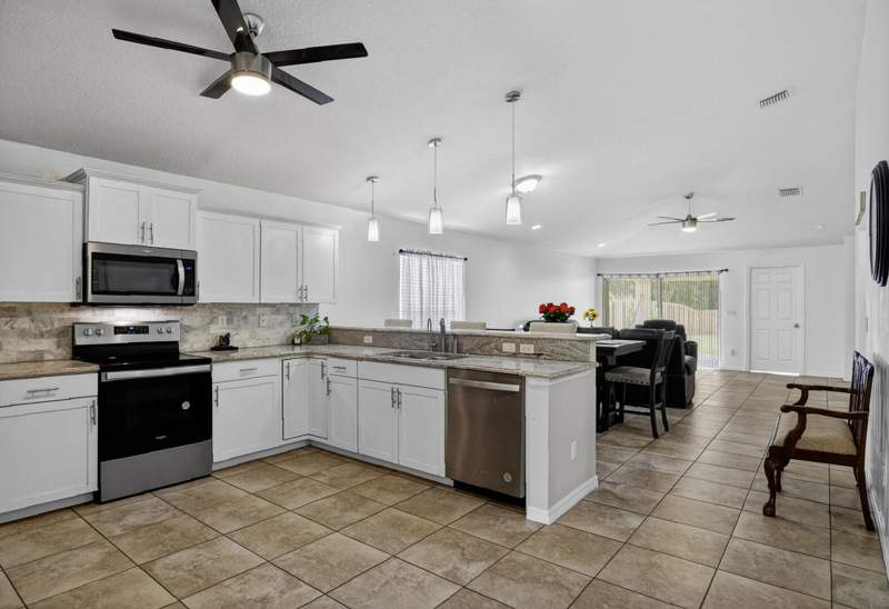 4 bedroom Single Family Residence at 798 SW 33rd Street, Palm City Amended, Palm City — photo 5