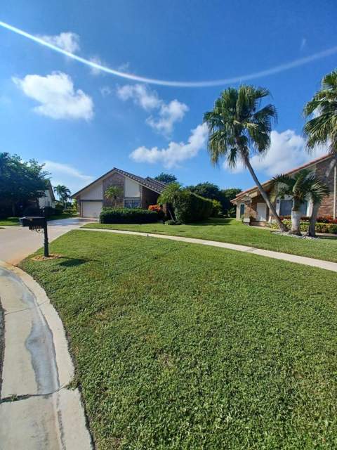 10544 Fenway Place, Boca Raton FL - photo 9 of 32