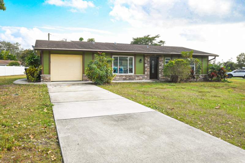2 bedroom Single Family Residence at 610 NW Marion Avenue, Port St Lucie Section 27, Port St. Lucie — photo 2
