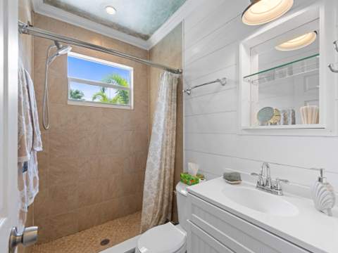 1615 N Lakeside Drive, Lake Worth Beach FL - photo 20 of 25