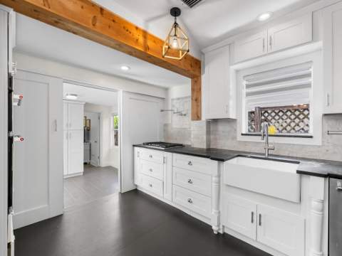 1615 N Lakeside Drive, Lake Worth Beach FL - photo 14 of 25