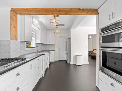 1615 N Lakeside Drive, Lake Worth Beach FL - photo 12 of 25