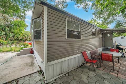 32 Lisa Lane, Greenacres FL - photo 8 of 28
