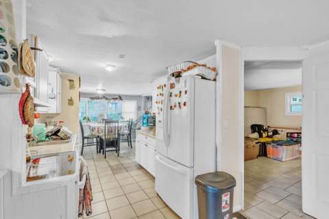32 Lisa Lane, Greenacres FL - photo 11 of 28