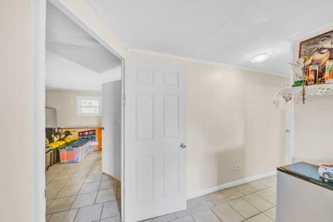 32 Lisa Lane, Greenacres FL - photo 18 of 28