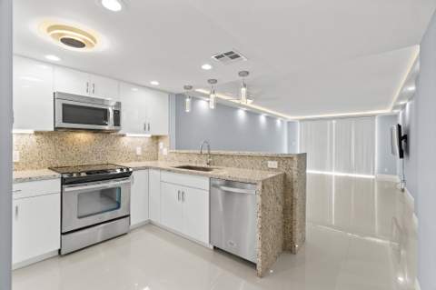 3580 S Ocean Boulevard #8b, South Palm Beach FL - photo 11 of 53