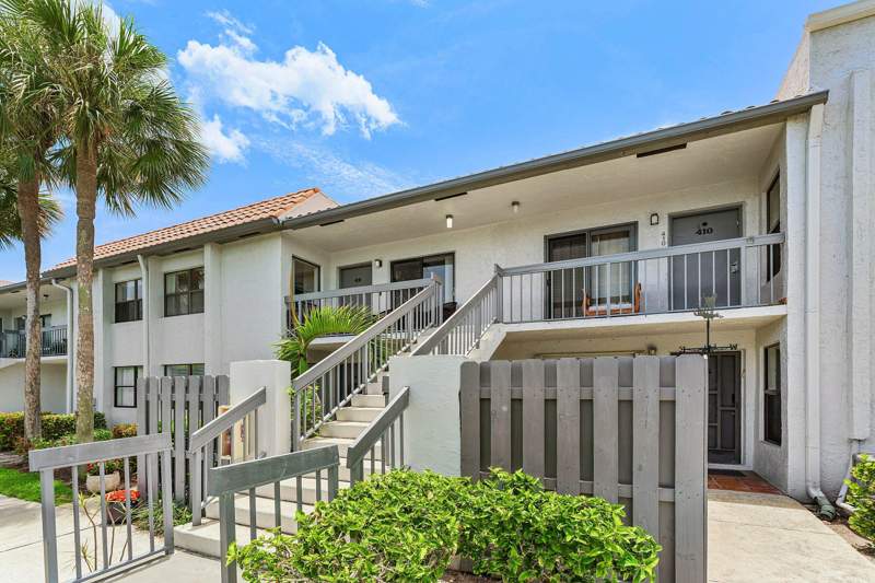 2 bedroom Condominium at 3220 Frederick Boulevard #49u, Boca Isle Condo, Delray Beach — photo 2