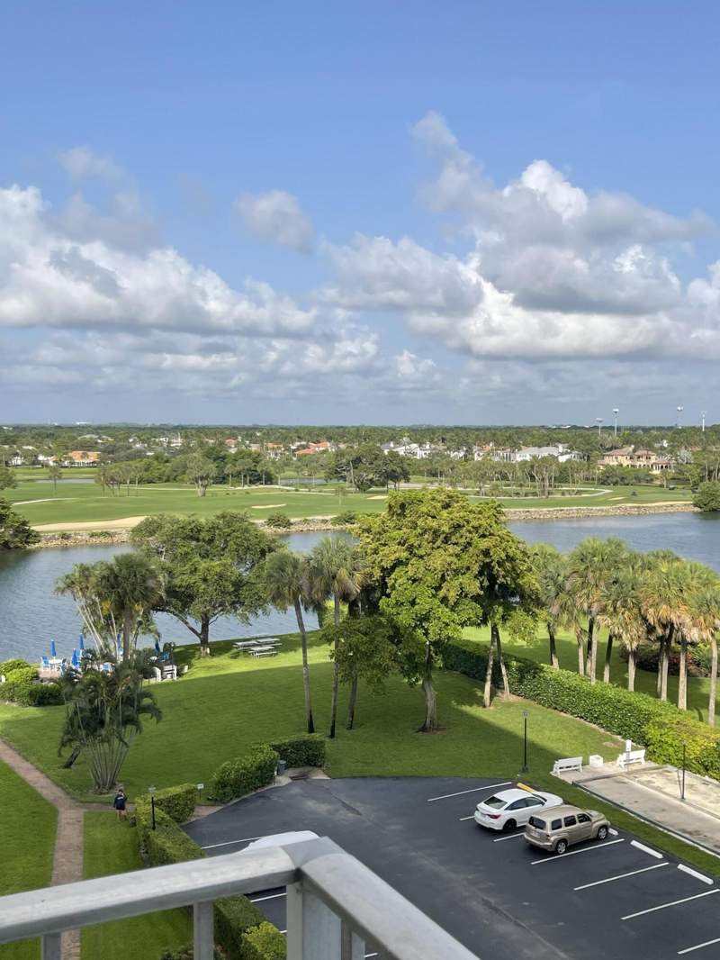 2 bedroom Condominium at 336 Golfview Road #706, Gemini Condo, North Palm Beach — photo 3