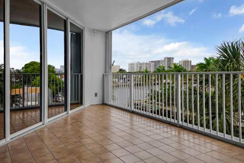 3100 NE 47th Court #305, Fort Lauderdale FL - photo 24 of 43