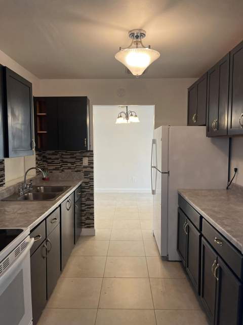 3251 NW 13th Court, Fort Lauderdale FL - photo 6 of 15