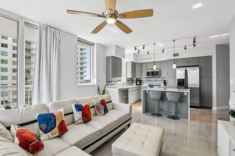 2 bedroom Condominium at 1755 E Hallandale Beach Boulevard #1207 E, Duo Condominium East, Hallandale Beach — photo 4