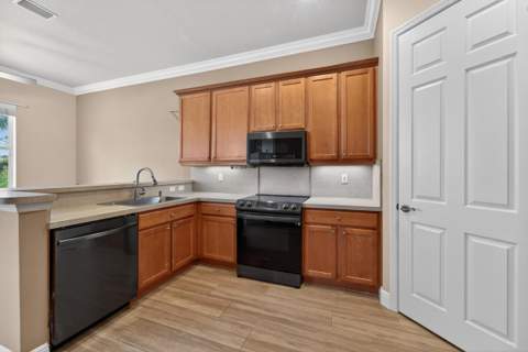 512 SW Lake Manatee Way, FL - photo 17 of 77