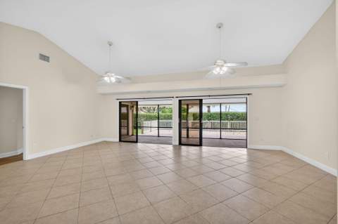 10420 SE Jupiter Narrows Drive, Hobe Sound FL - photo 9 of 78