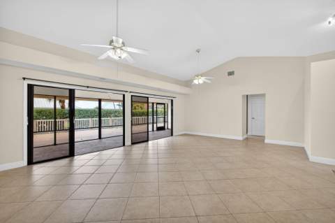 10420 SE Jupiter Narrows Drive, Hobe Sound FL - photo 10 of 78