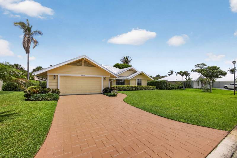 3 bedroom Single Family Residence at 10420 SE Jupiter Narrows Drive, Jupiter Narrows, Hobe Sound — photo 5