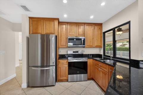 10420 SE Jupiter Narrows Drive, Hobe Sound FL - photo 22 of 78