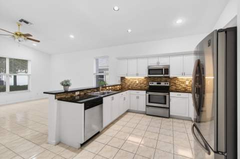 11564 Puerto Boulevard, Boynton Beach FL - photo 17 of 88