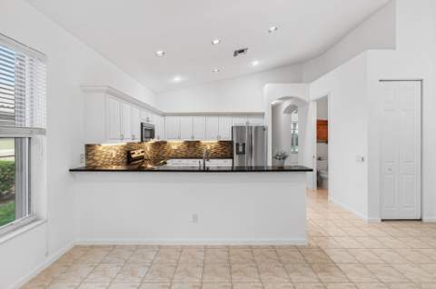 11564 Puerto Boulevard, Boynton Beach FL - photo 22 of 88