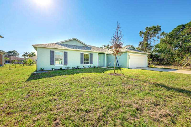4 bedroom Single Family Residence at 757 SW Sardinia Avenue, Port St Lucie Section 15, Port St. Lucie — photo 2