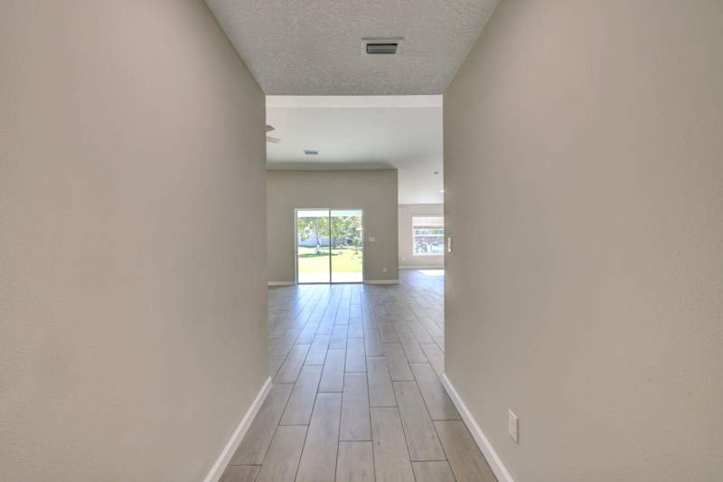 4 bedroom Single Family Residence at 757 SW Sardinia Avenue, Port St Lucie Section 15, Port St. Lucie — photo 4