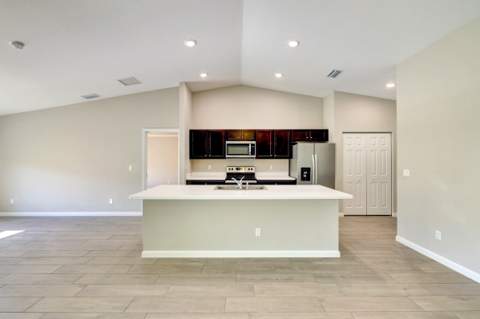 757 SW Sardinia Avenue, Port St. Lucie FL - photo 8 of 40