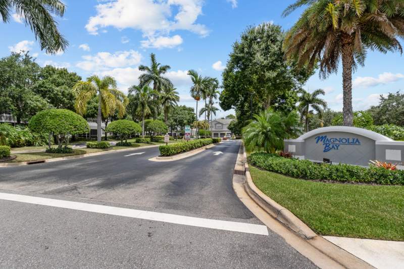 3 bedroom Condominium at 3122 Grandiflora Drive, Magnolia Bay Condomimium, Greenacres — photo 2