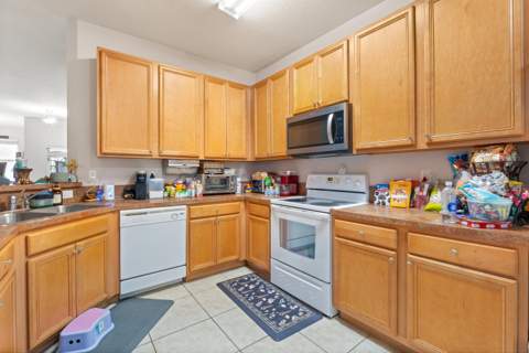 3122 Grandiflora Drive, Greenacres FL - photo 10 of 43
