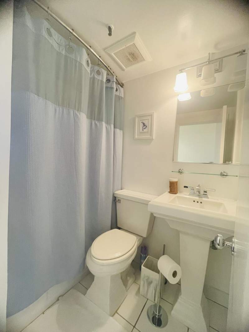 2 bedroom Condominium at 235 Sunrise Avenue #2262, Palm Beach Hotel Condo, Palm Beach — photo 4
