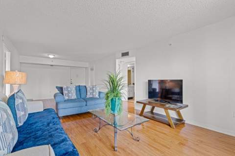 900 Saint Charles Place #221, Pembroke Pines FL - photo 10 of 32