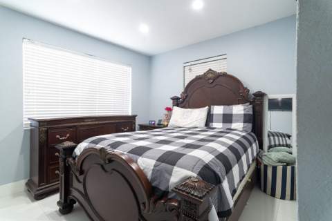 506 Worthmore Drive, Lake Worth Beach FL - photo 9 of 23